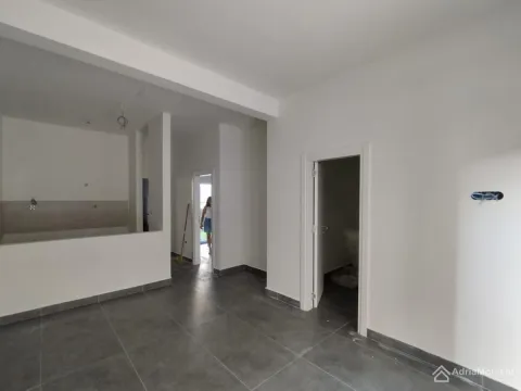 Sale, two bedroom apartment, 74m², Đenovići, Herceg Novi - image 2