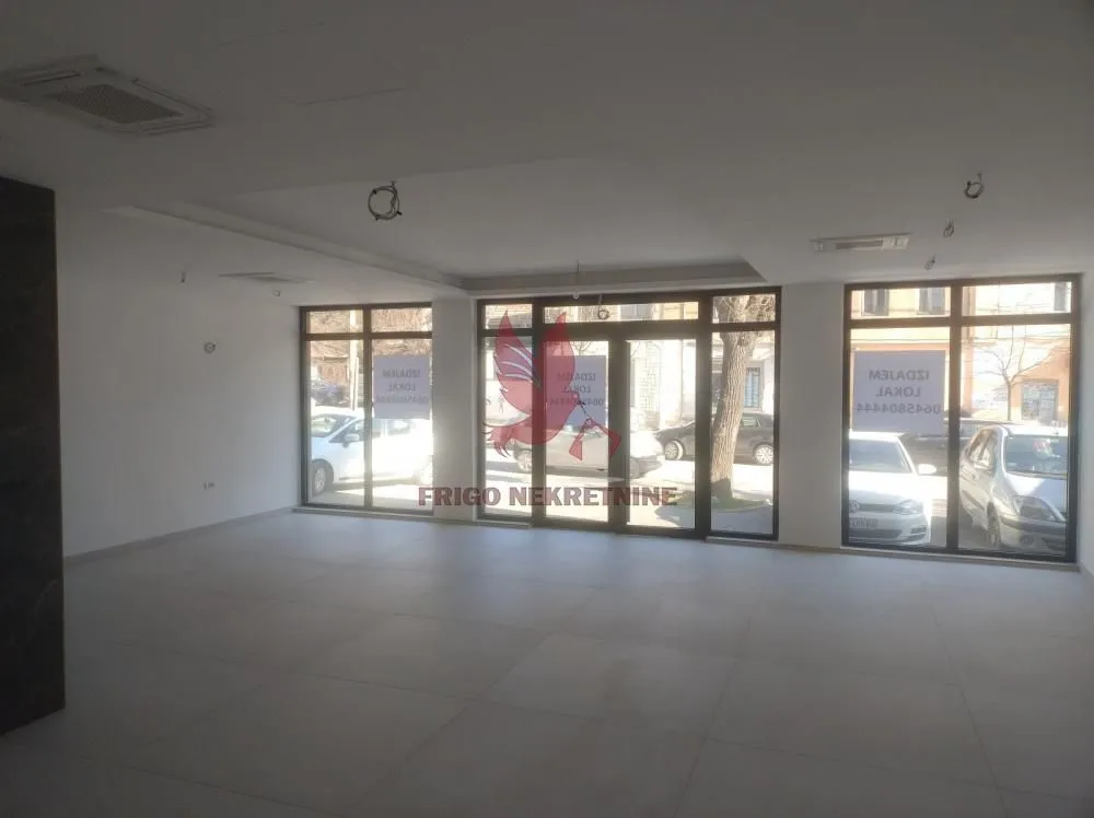 Izdavanje, poslovni prostor, 70m², Centar Sve Podlokacije, Beograd
