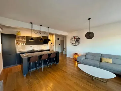 Prodaja, dvosoban stan, 70m², Central Point, Podgorica - image 6