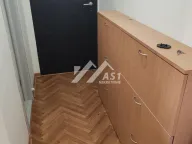 Izdavanje, trosoban stan, 60m², Centar, Novi Sad - image 3