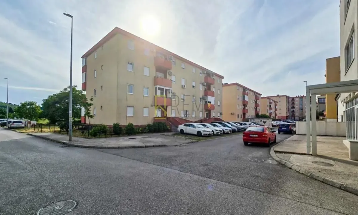 Sale, office space, 52m², Zabjelo, Podgorica