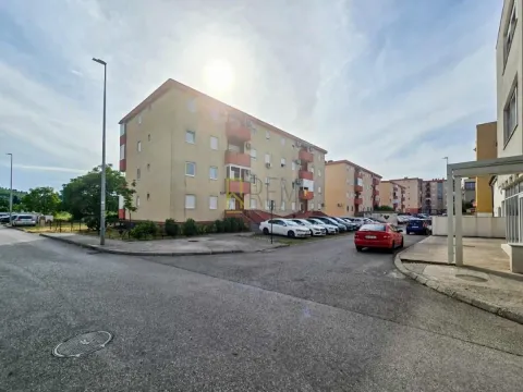 Sale, office space, 52m², Zabjelo, Podgorica - image 1