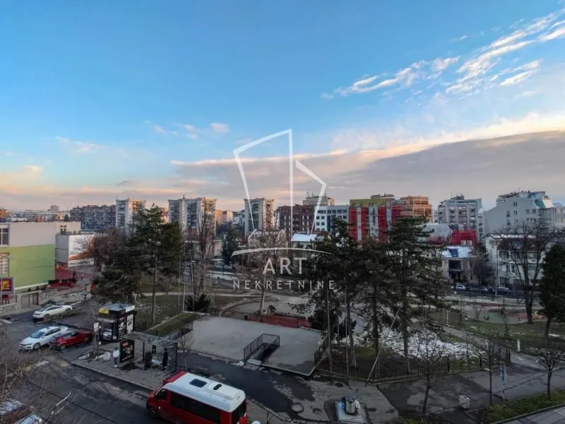 Prodaja, kuća, 450m², Neimar, Vračar Sve Podlokacije