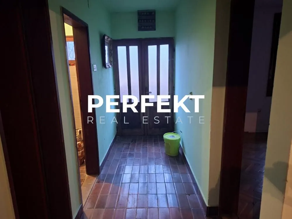 Prodaja, dvosoban stan, 50m², Topola, Srbija