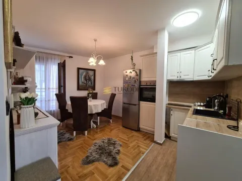 Izdavanje, stan, 112m², Autokomanda, Voždovac Sve Podlokacije - image 3