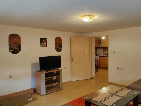 Prodaja, kuća, 155m², Ledena Stena, Niš - image 29