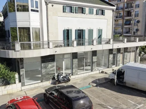Rent, office space, 59m², Ljubović, Podgorica - image 6