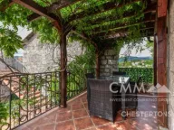 Izdavanje, kuća, 130m², Radovići, Tivat - image 2