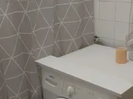 Izdavanje, trosoban stan, 73m², Centar, Jagodina - image 19