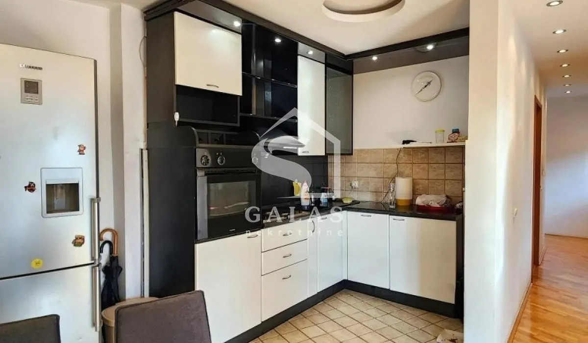 Sale, three bedroom apartment, 80m², Karadjordjevac, Leskovac