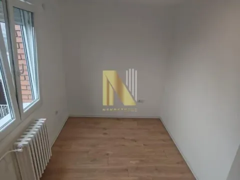 Izdavanje, poslovni prostor, 74m², Avijatičarsko naselje, Novi Sad Sve Podlokacije - image 6