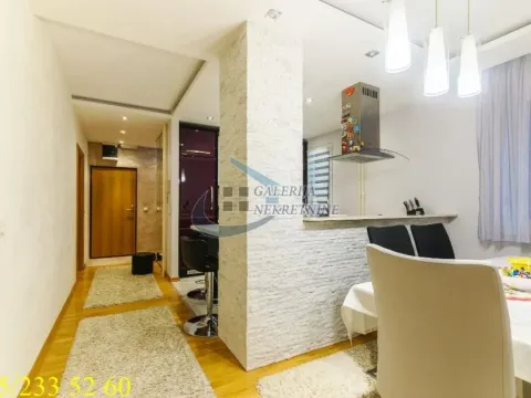 Prodaja, trosoban stan, 92m², Vidikovački venac, Rakovica - image 9