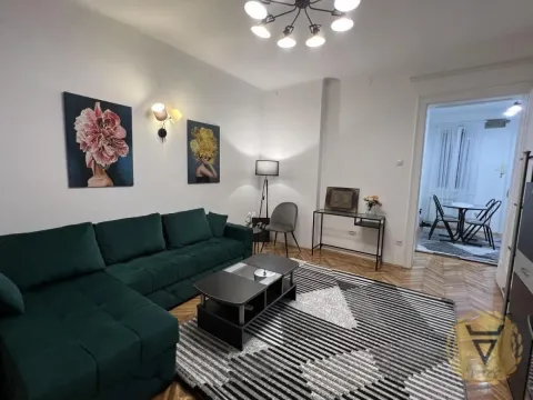 Izdavanje, dvosoban stan, 50m2, Kalenić Pijaca, Vračar, Beograd Izdavanje, dvosoban stan, 50m2, Kalenić Pijaca, Vračar, Beograd
