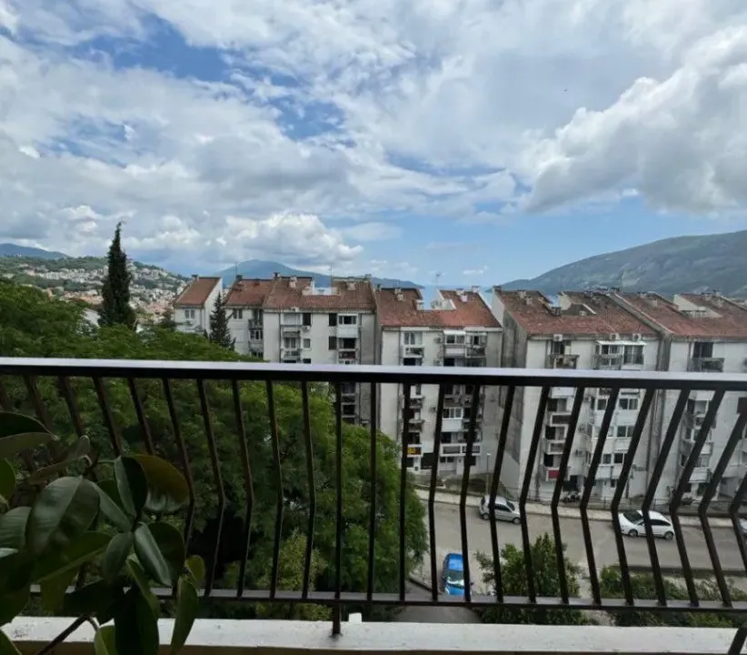 Sale, two bedroom apartment, 69m², Gomila, Herceg Novi