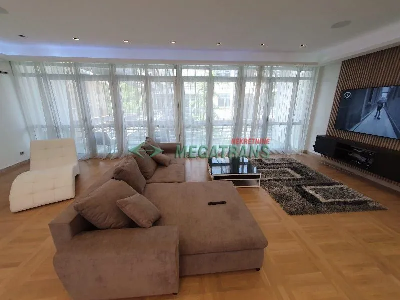 Rent, three bedroom apartment, 148m², Savski Venac, Beograd