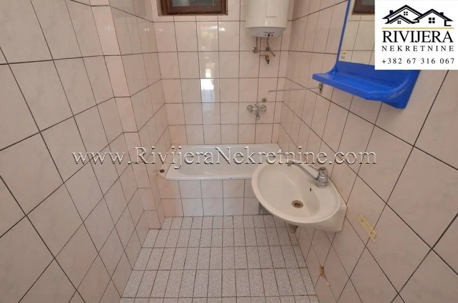 Sale, office space, 58m², Baošići, Herceg Novi