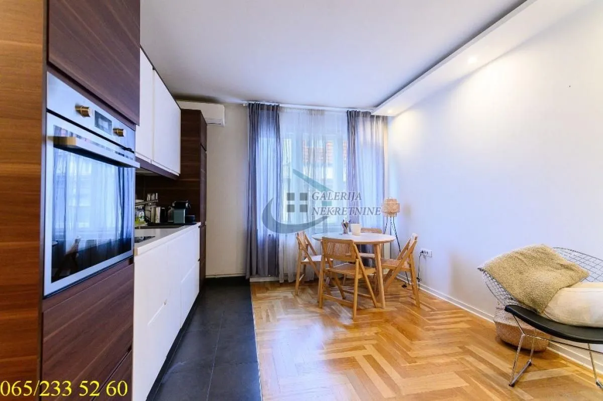 Rent, two bedroom apartment, 39m², Vračar Sve Podlokacije, Beograd