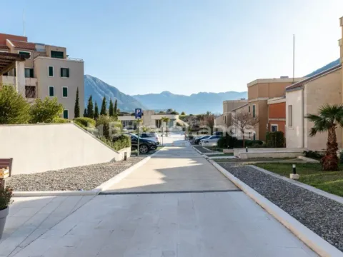 Prodaja, jednosoban stan, 58m², Morinj, Kotor - image 3