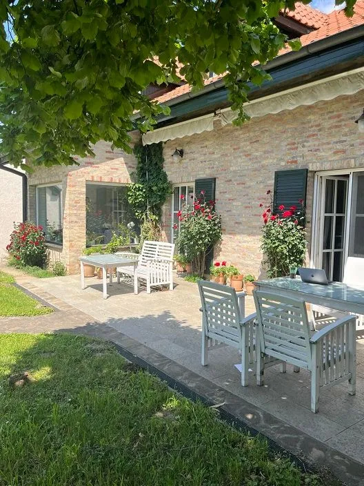 Izdavanje, kuća, 280m², Zvezdara Sve Podlokacije, Beograd