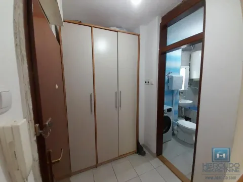 Prodaja, jednosoban stan, 45m², Centar, Jagodina - image 11