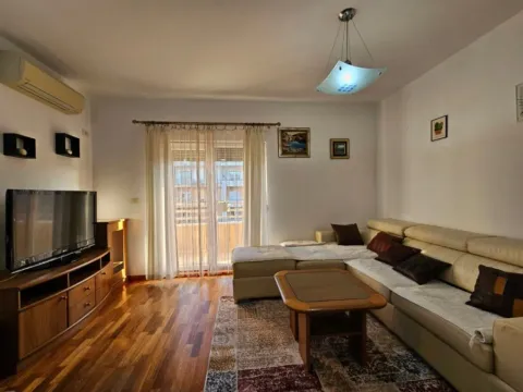 Rent, two bedroom apartment, 86m², City Kvart, Podgorica - image 1