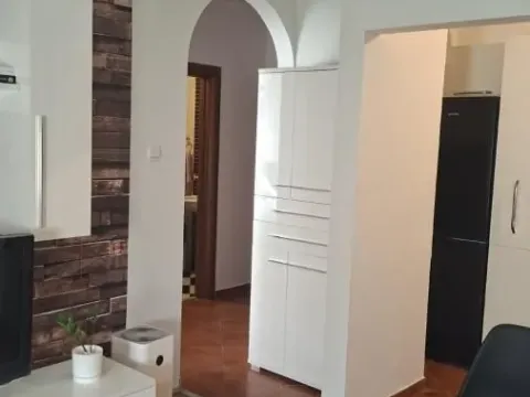Izdavanje, jednosoban stan, 41m², Bulevar Oslobodjenja, Novi Sad Sve Podlokacije - image 6