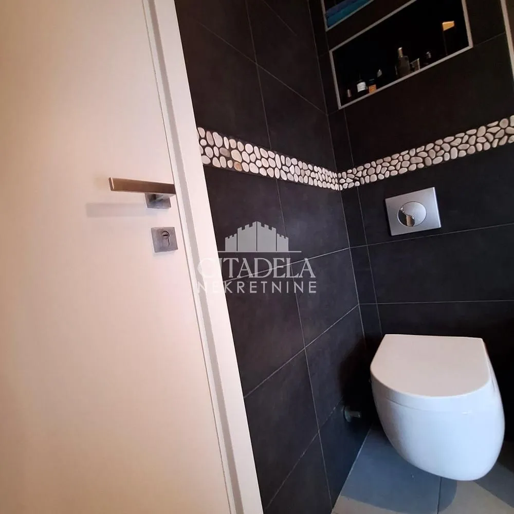 Prodaja, dvosoban stan, 60m², Stari Grad, Beograd