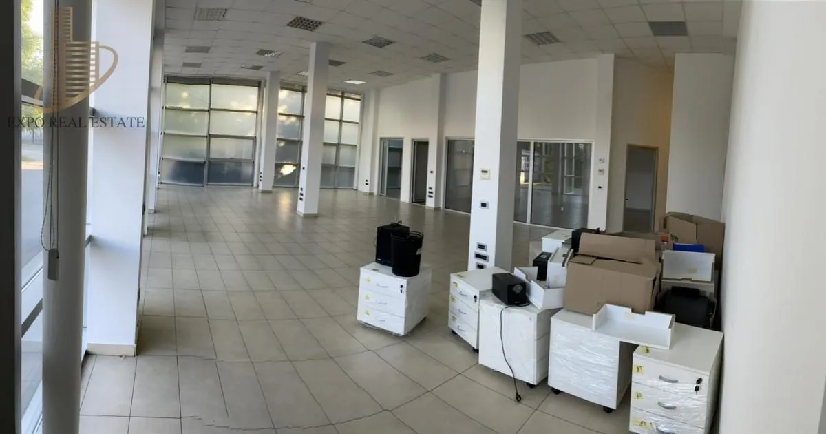 Izdavanje, poslovni prostor, 400m², Novo naselje, Novi Sad