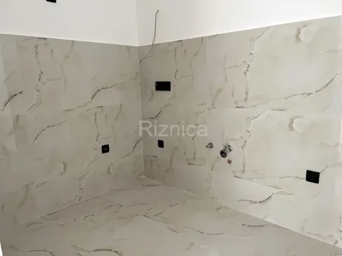 Sale, three bedroom apartment, 84m², Medijana, Niš - image 4