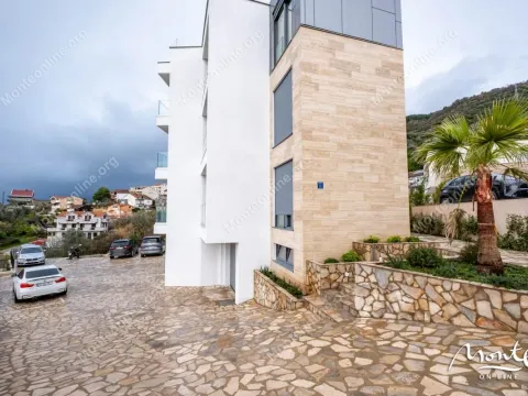 Sale, two bedroom apartment, 76m², Tivat, Crna Gora - image 31