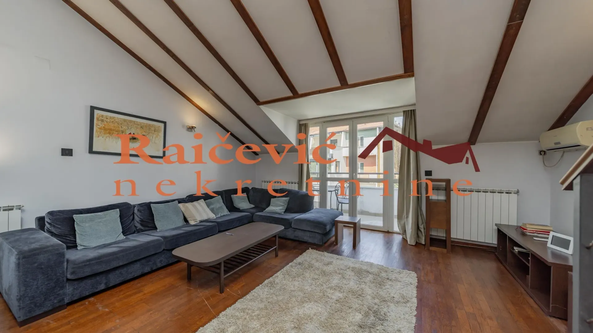 Sale, four bedroom apartment, 136m², Autokomanda, Voždovac Sve Podlokacije