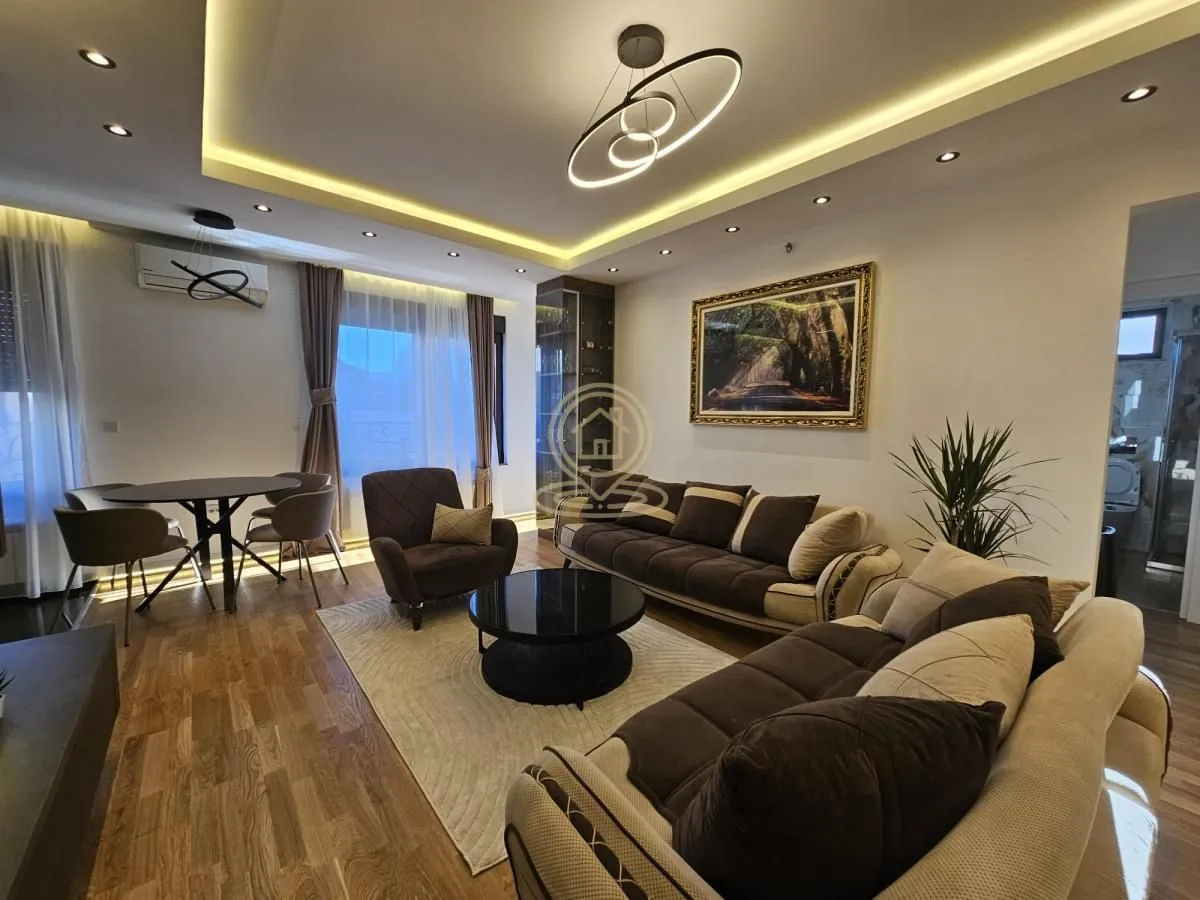 Izdavanje, trosoban stan, 75m², Lekino Brdo, Voždovac Sve Podlokacije
