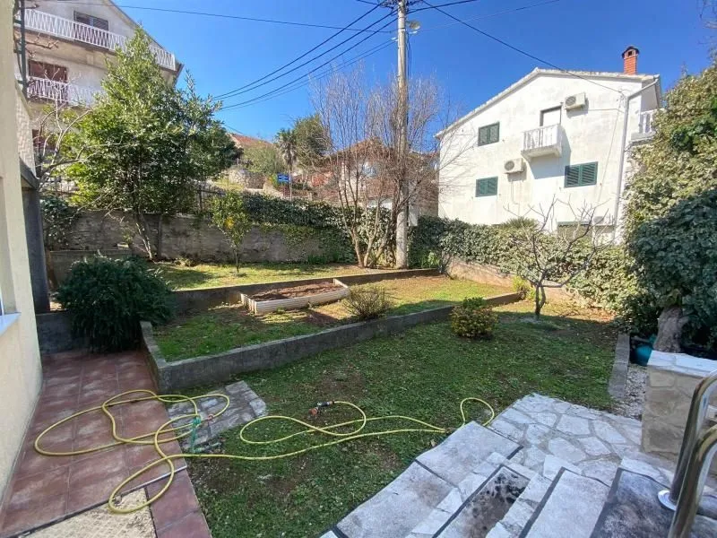 Prodaja, kuća, 230m², Krašići, Tivat