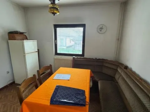 Prodaja, kuća, 270m², Jajinci, Voždovac Sve Podlokacije - image 12