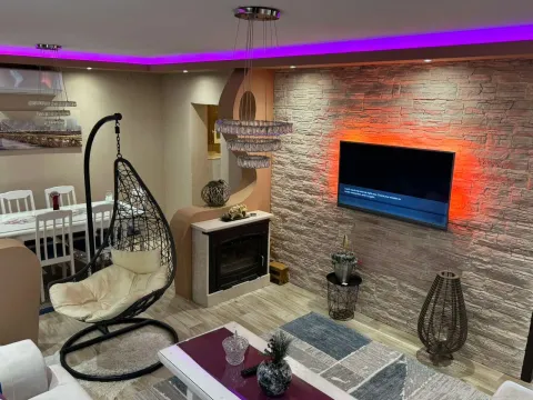 Izdavanje, kuća, 100m², Ostalo, Podgorica - image 13