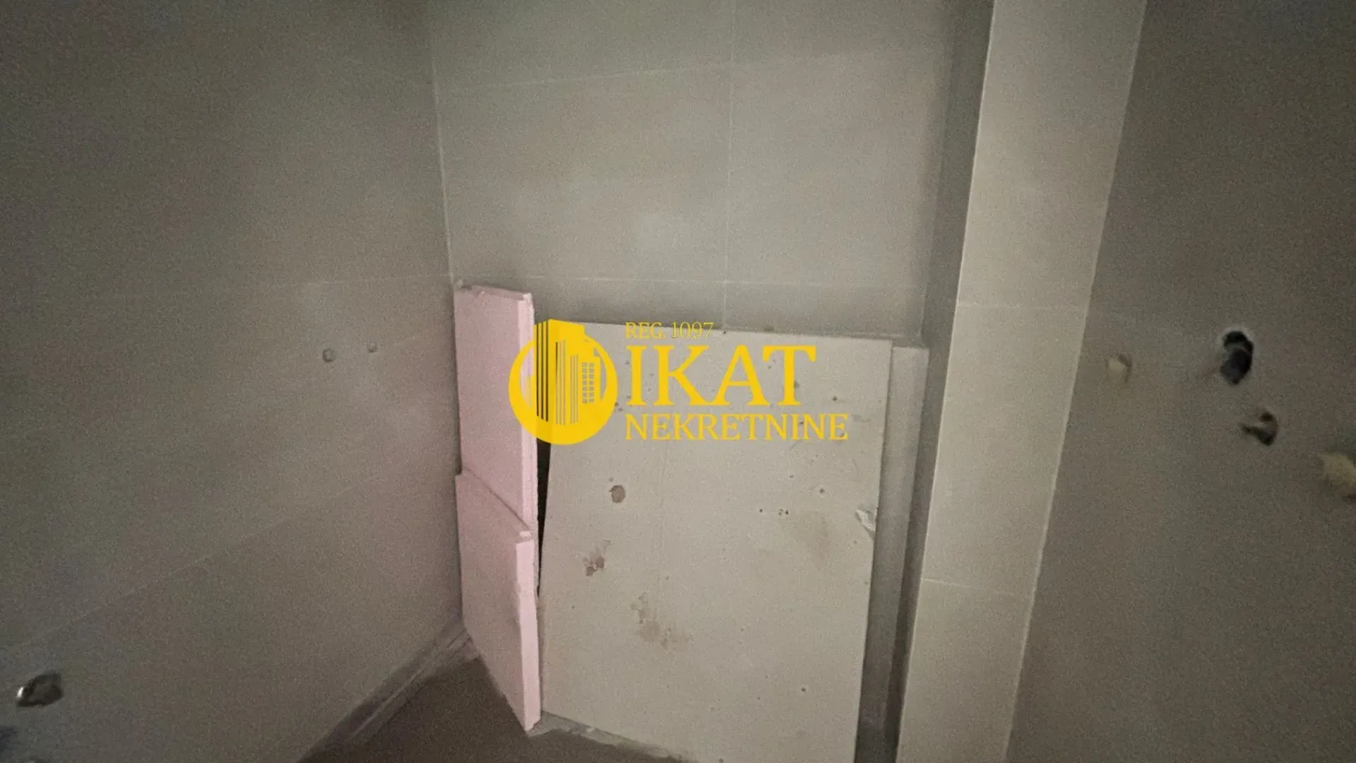 Prodaja, jednosoban stan, 50m², Jajinci, Voždovac Sve Podlokacije