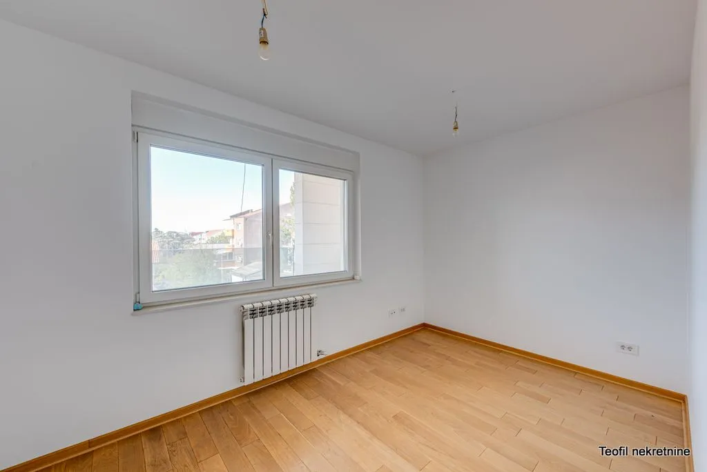 Sale, three bedroom apartment, 66m², Šumice, Beograd