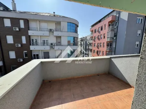 Izdavanje, jednosoban stan, 38m², Centar, Novi Sad - image 9