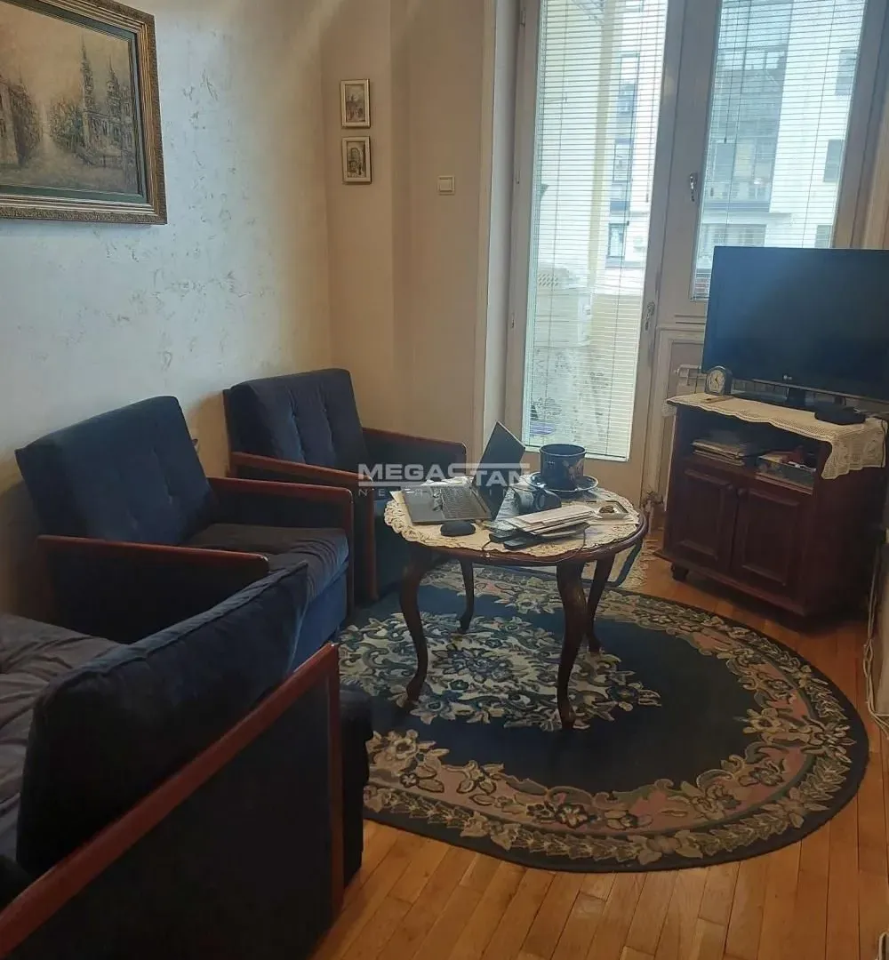 Prodaja, poslovni prostor, 68m², Stari Grad, Beograd