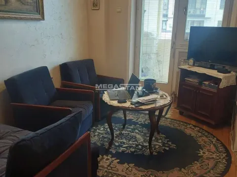 Prodaja, poslovni prostor, 68m², Stari Grad, Beograd