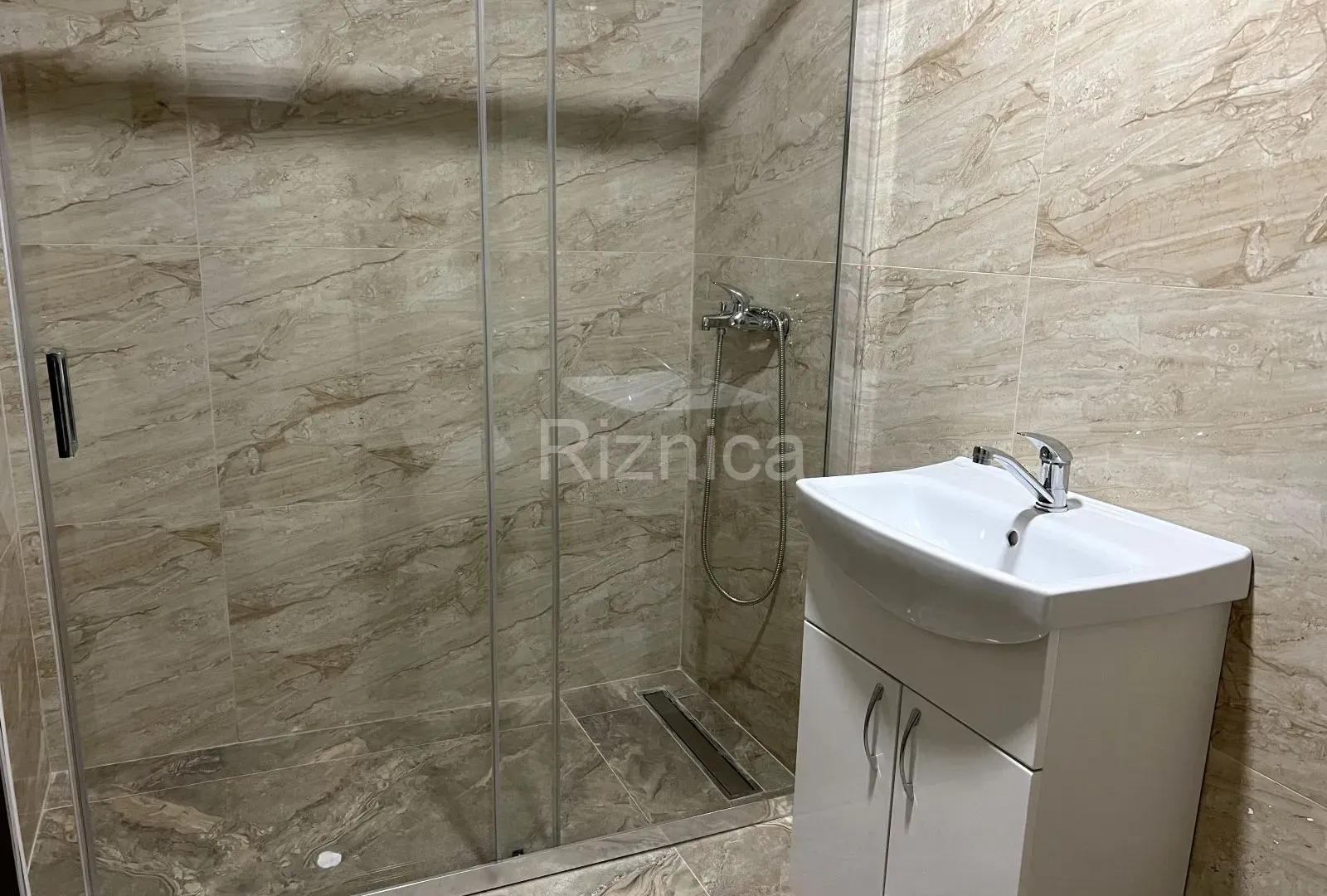 Prodaja, dvosoban stan, 70m², Pantelej, Niš