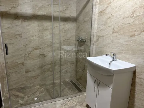 Sale, two bedroom apartment, 70m², Pantelej, Niš - image 7