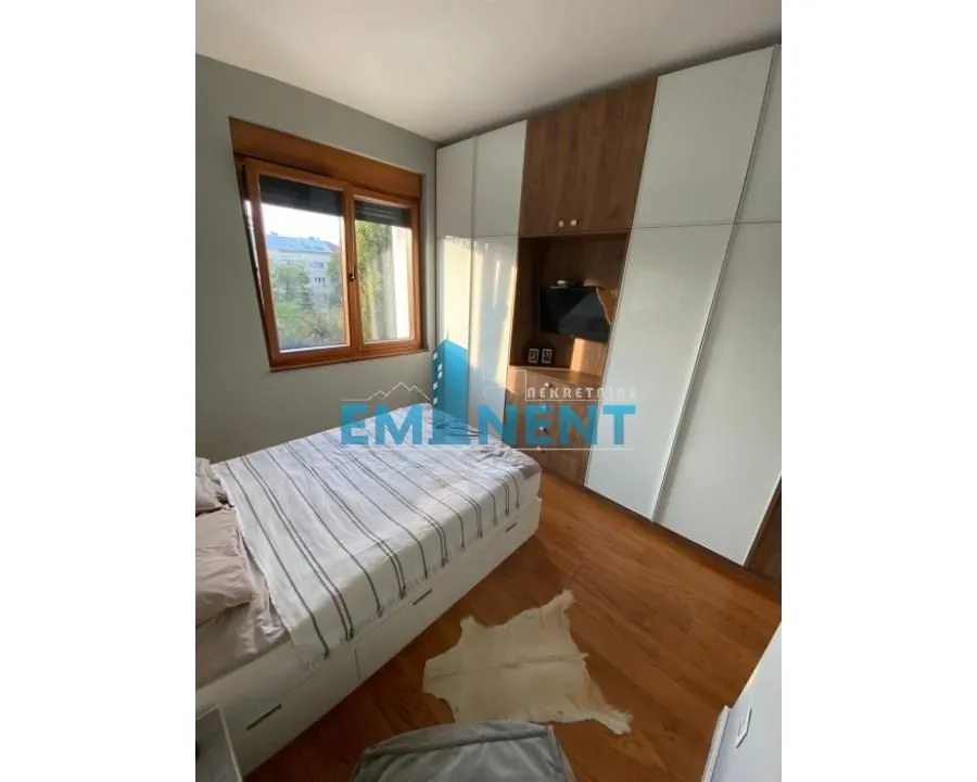 Izdavanje, stan, 41m², Savski Venac, Beograd
