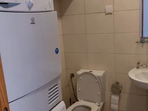 Izdavanje, dvosoban stan, 56m², Stari Aerodrom, Podgorica - image 5