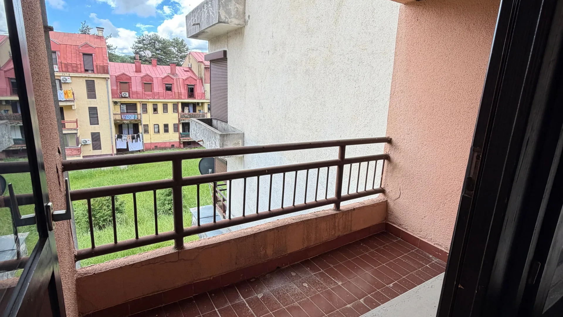 Prodaja, trosoban stan, 92m², Centar, Cetinje