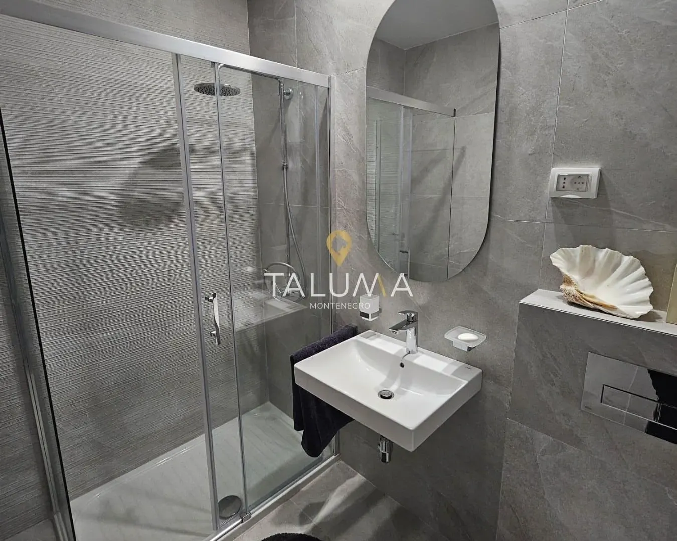 Izdavanje, jednosoban stan, 40m², City Kvart, Podgorica