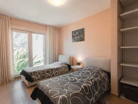 Sale, apartment, 381m², Ljuta, Kotor - image 7