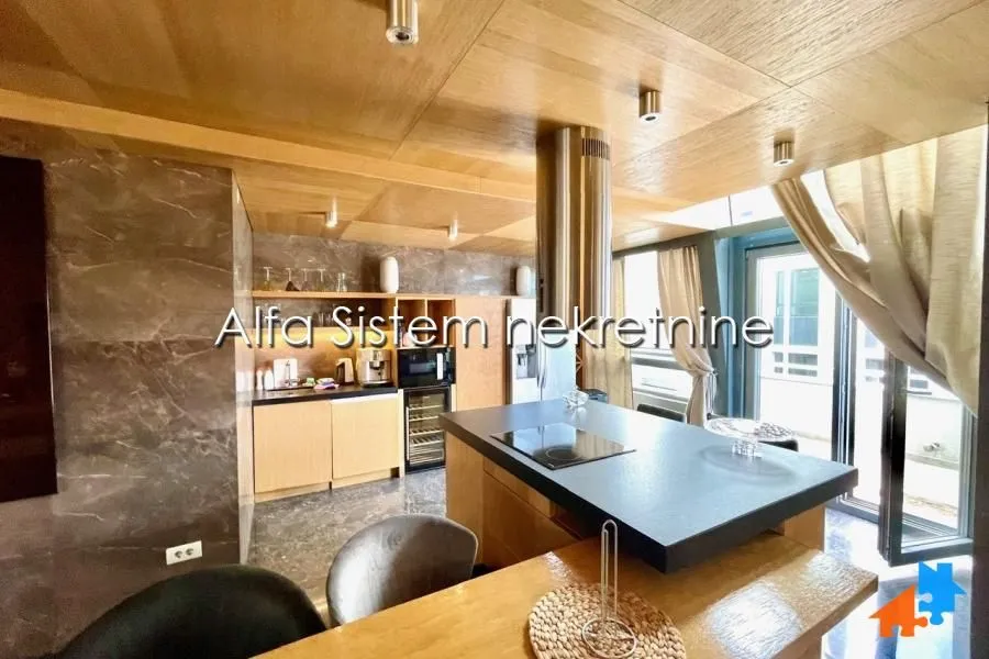 Izdavanje, dvosoban stan, 209m², Kalenić Pijaca, Vračar Sve Podlokacije