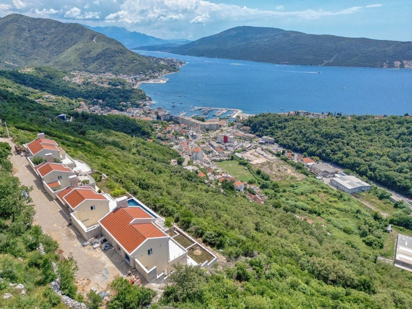 Prodaja, kuća, 230m², Podi, Herceg Novi