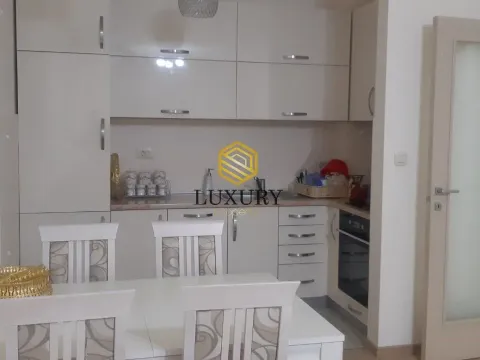 Izdavanje, jednosoban stan, 47m², City Kvart, Podgorica - image 3